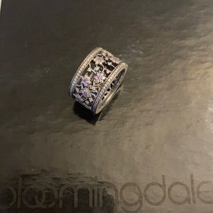 Pandora Ring With beautiful purple flower details
